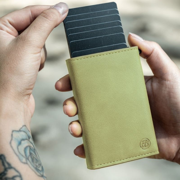 Smart Wallet 3.0 - Olive - Essentialbag #farbe_Olive